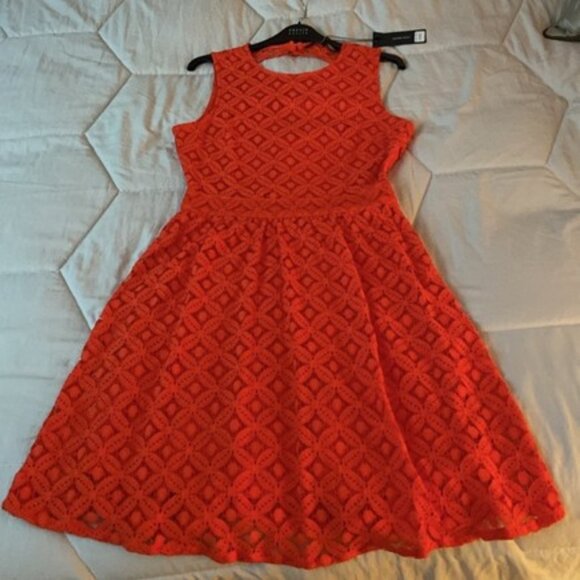 Vero Moda Red Sleeveless Dress - Picture 1 of 15